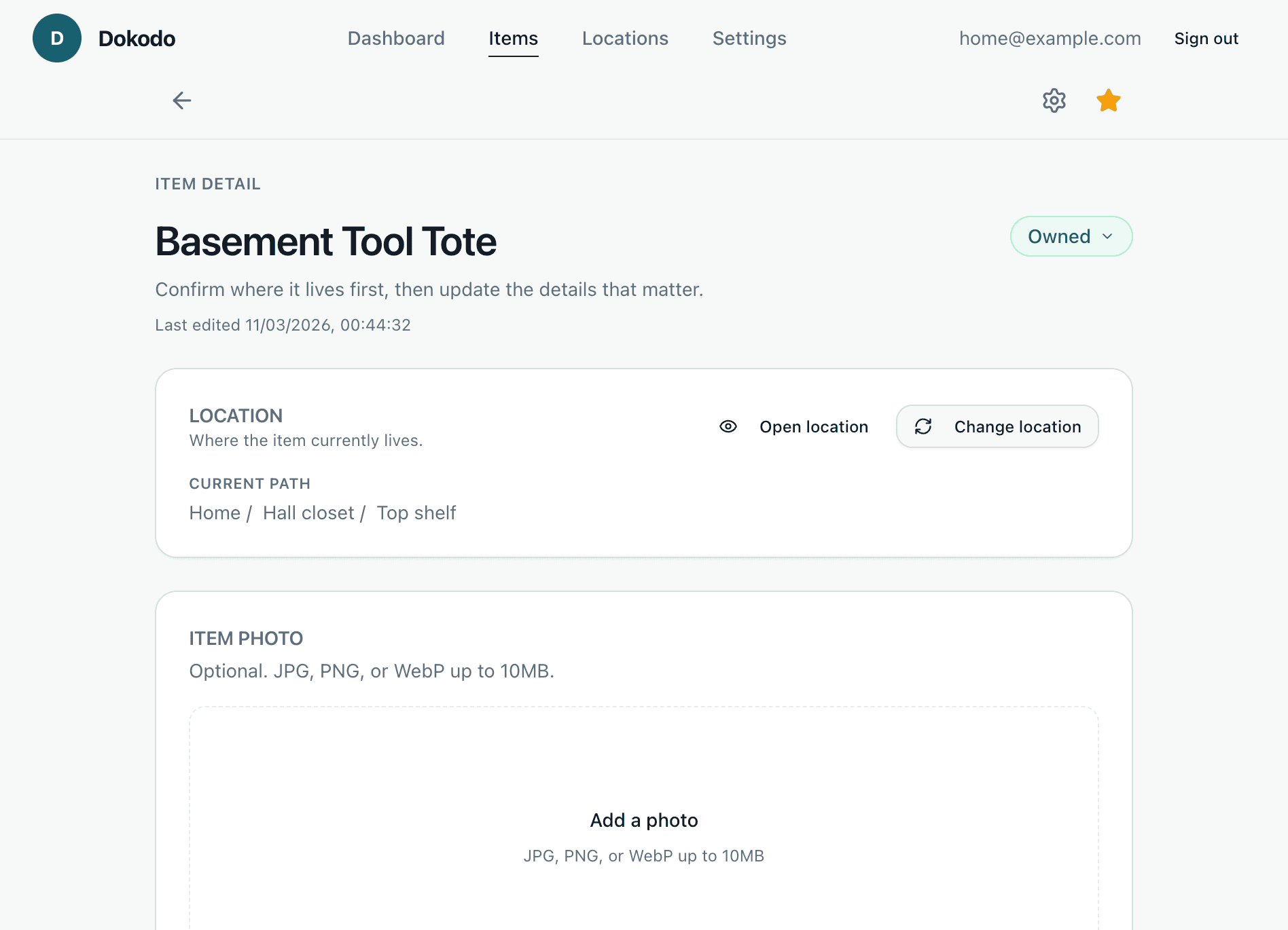 Dokodo Pro plan item detail showing labels, borrower tracking, and richer item context